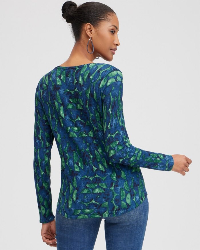 Women's Spun Rayon Half Moon V-neck Pullover - Twisted Ivy