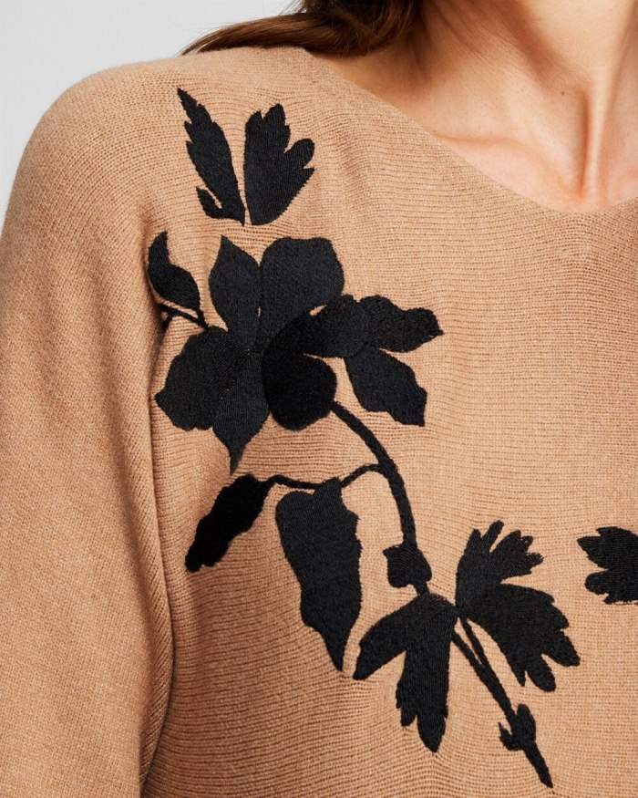 Women's Floral Embroidered Pullover Sweater - Faux Camel Heather