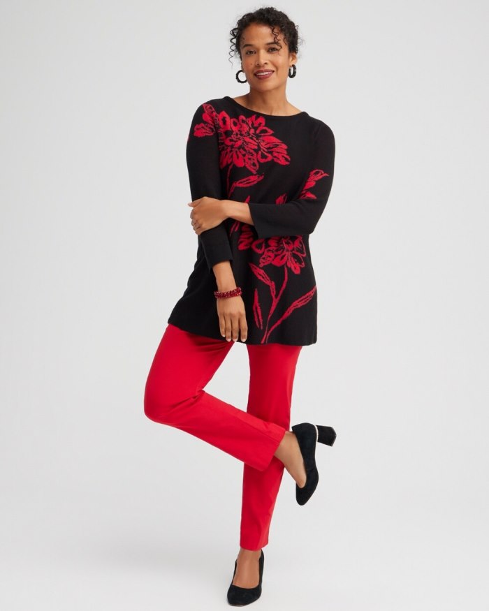 Women's Red Floral Pullover Sweater - Black