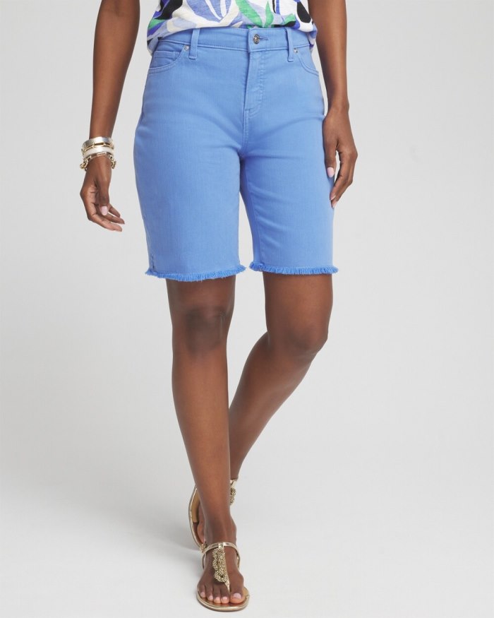 Women's Girlfriend 7" Fray Hem Denim Shorts - GRANADA SKY