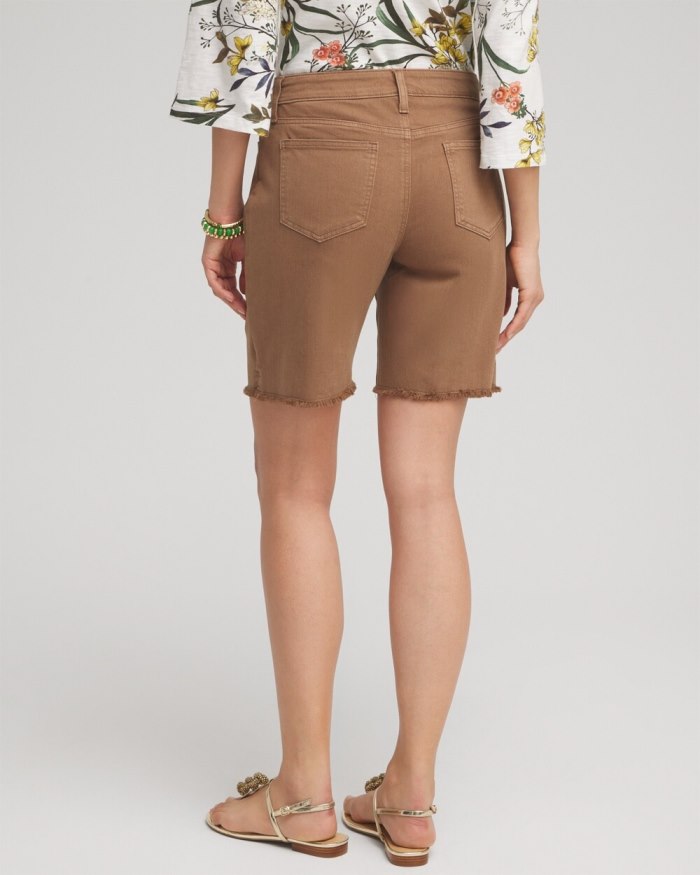 Women's Girlfriend 7" Fray Hem Shorts - Teakwood