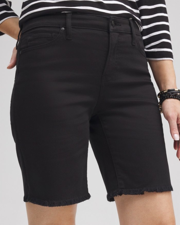 Women's Girlfriend 7" Fray Hem Shorts - Black